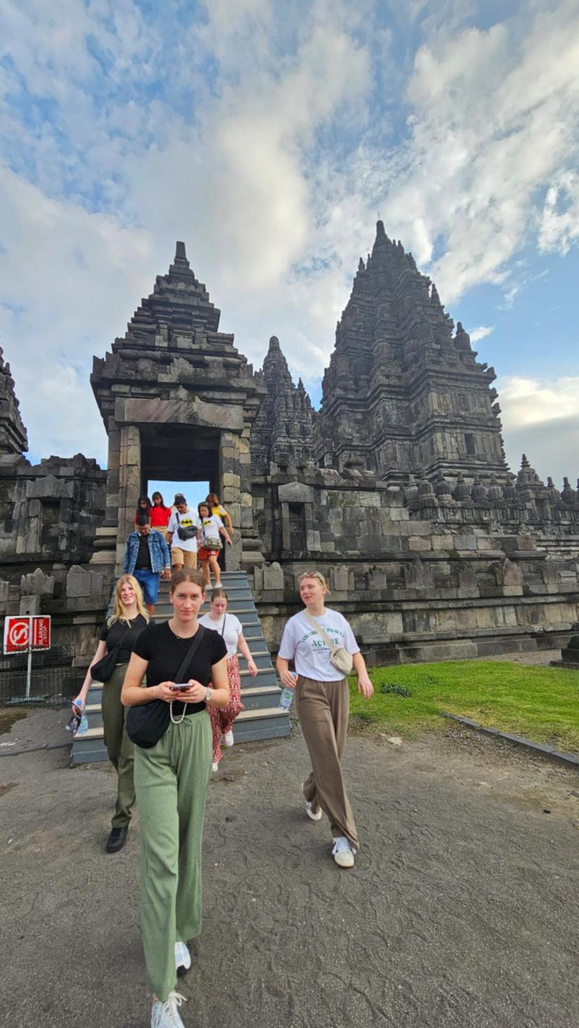 Oke Baik Hostel Yogyakarta Eksteriør billede