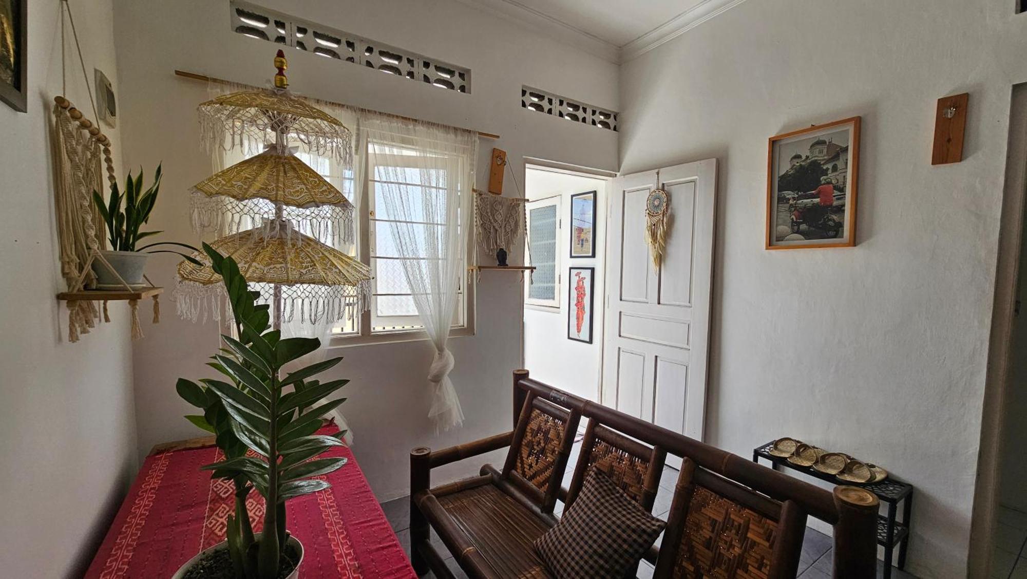 Oke Baik Hostel Yogyakarta Eksteriør billede