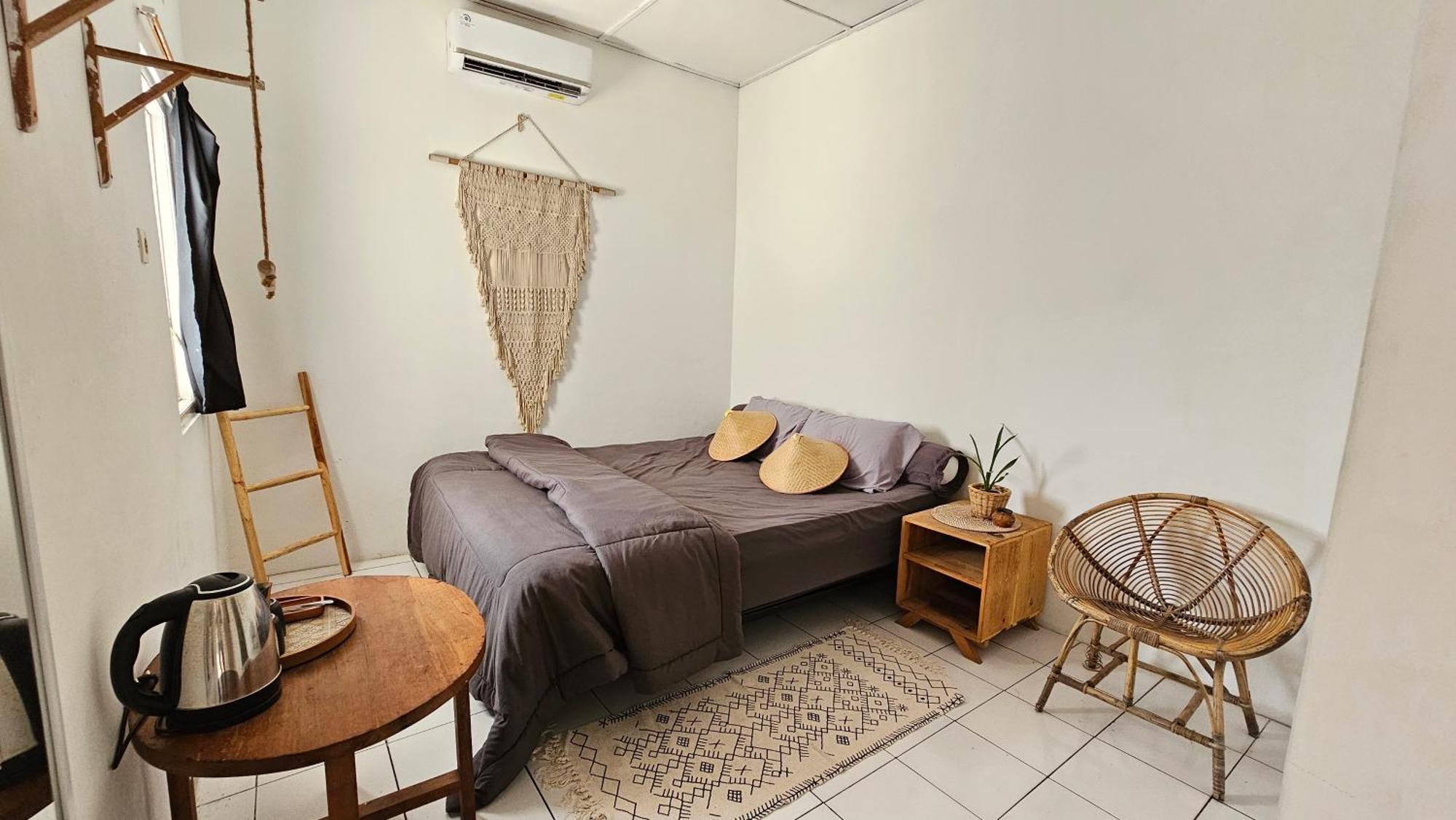 Oke Baik Hostel Yogyakarta Eksteriør billede