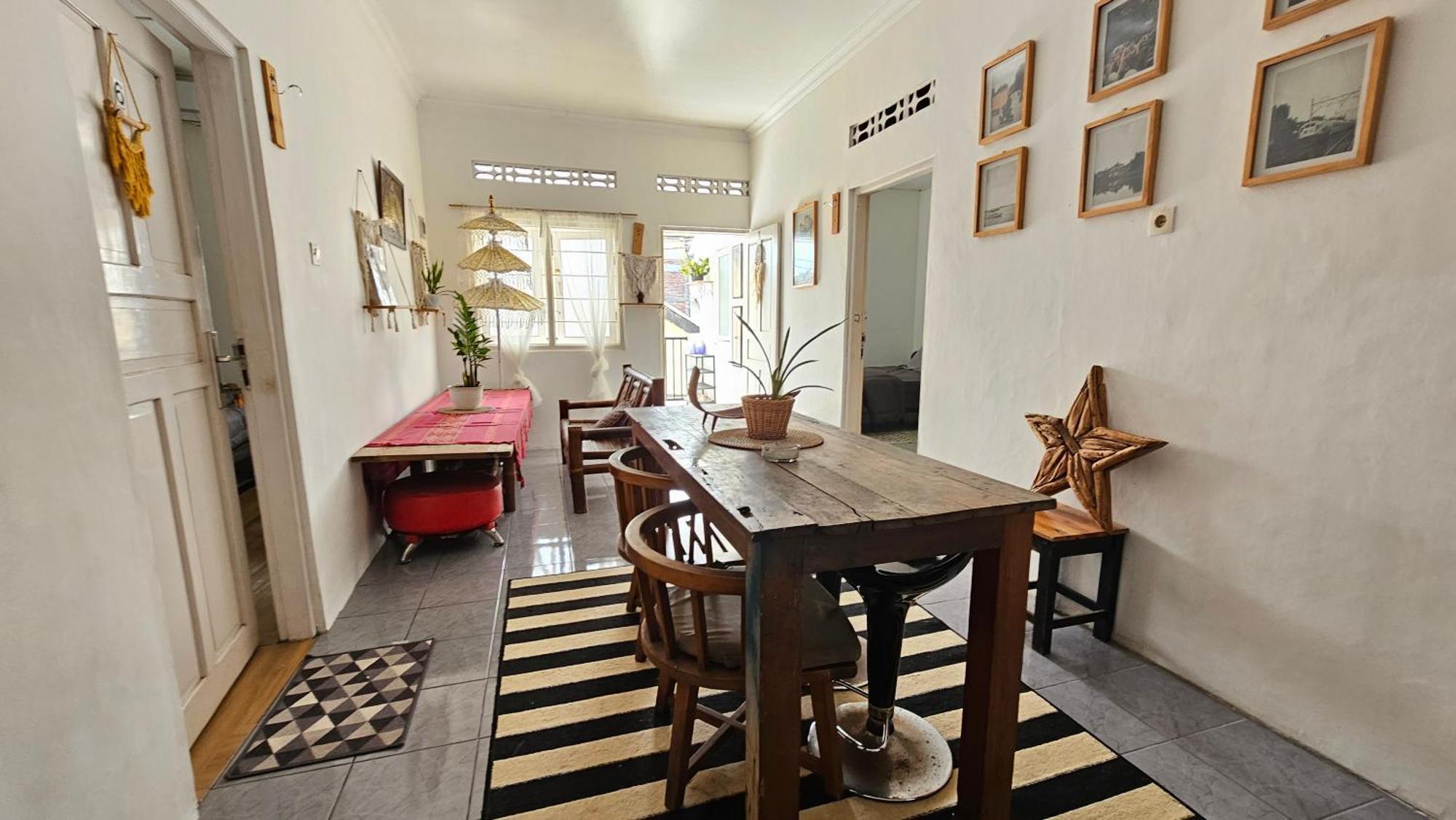 Oke Baik Hostel Yogyakarta Eksteriør billede