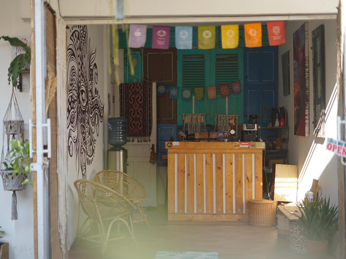 Oke Baik Hostel Yogyakarta Værelse billede