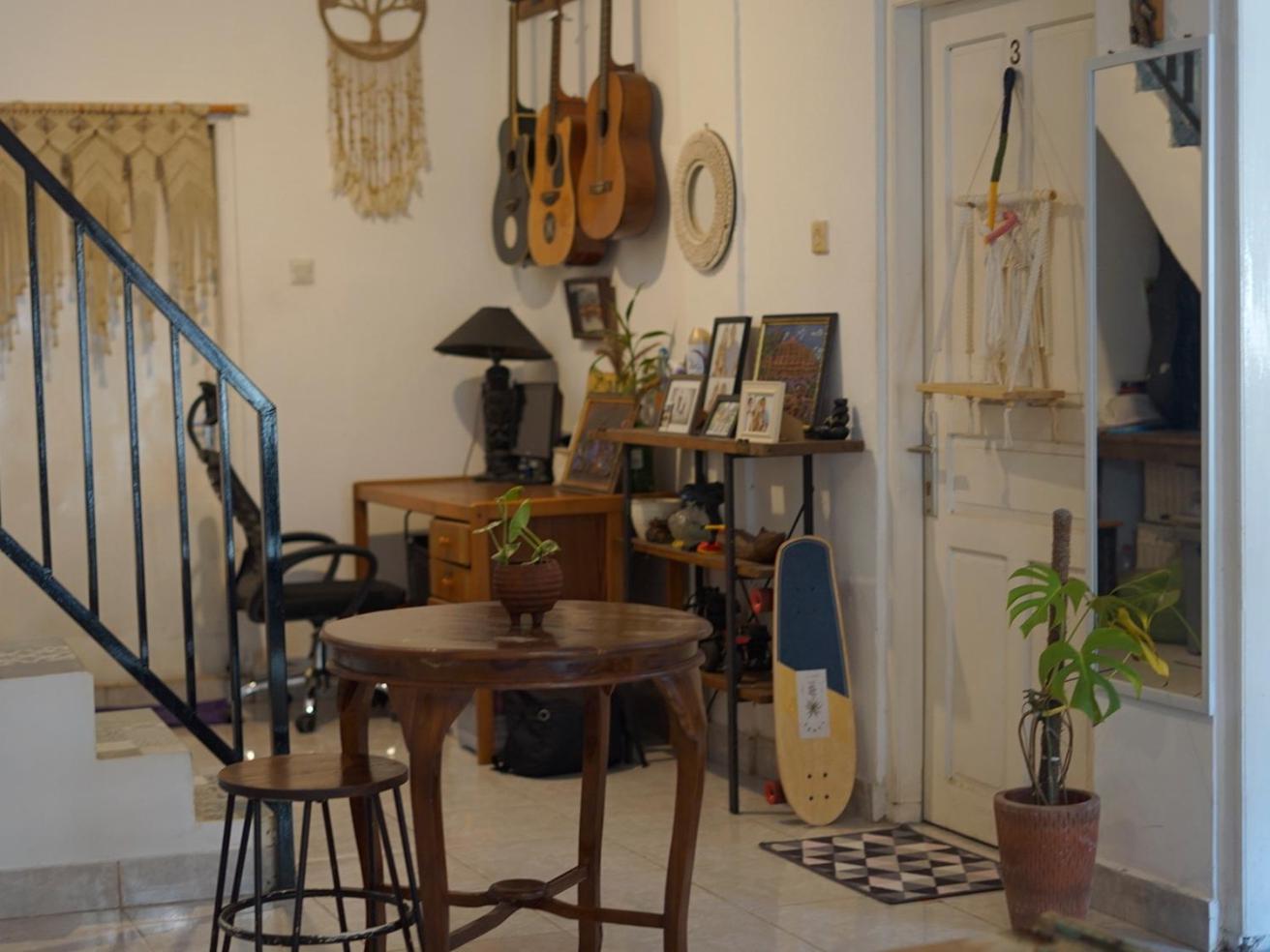 Oke Baik Hostel Yogyakarta Værelse billede